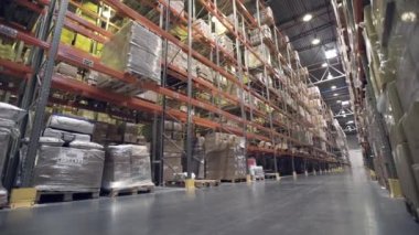 Depo rafları cardboxes tam ile iç