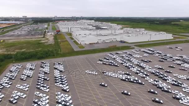 Rusland, Sint-Petersburg, juli 2017 - luchtfoto van Toyota-fabriek — Stockvideo