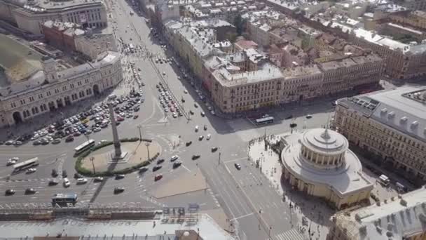 Rusko, Petrohrad, srpen 2017 - letecký pohled na náměstí Vosstaniya v Petrohradě — Stock video