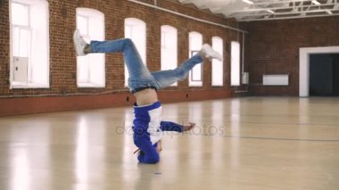 B-boy iplik kafasına