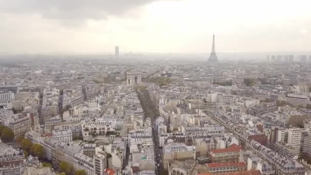 Міський пейзаж Парижа — стокове відео