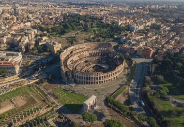 Colosseum havadan görünümü