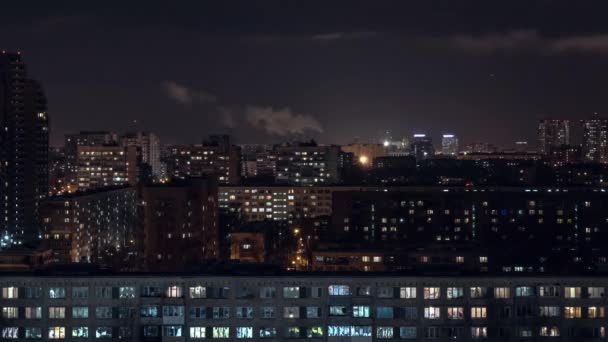 Yö kaupungin aika raukeaa — kuvapankkivideo