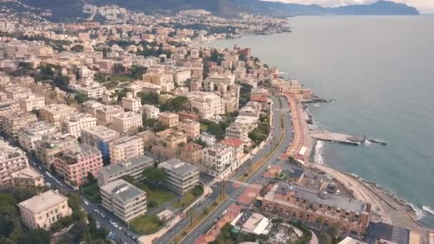 Luchtfoto van Genoa city — Stockvideo