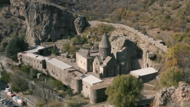 Geghard kloster i Armenien — Stockvideo