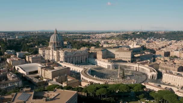 Szent Péter Bazilika és Szent Péter tér — Stock videók