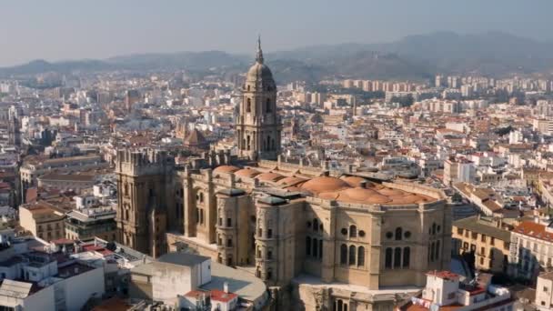 Vår Lady of Inkarnation Cathedral i Malaga — Stockvideo