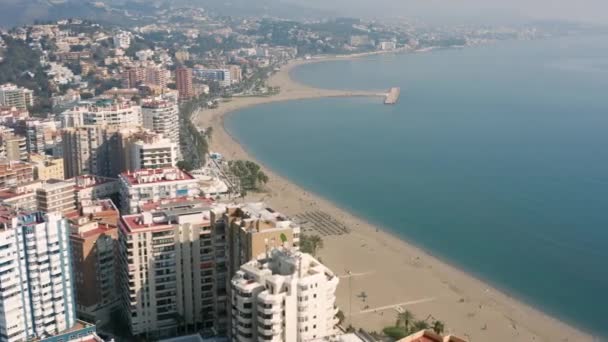 Strandlinje i Malaga — Stockvideo