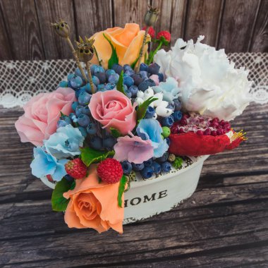 çiçekler küçük bir pot