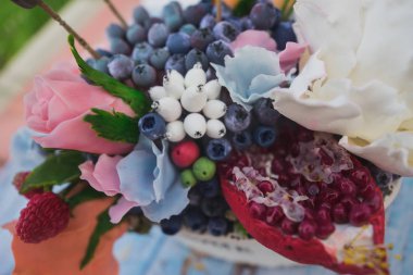 çiçekler küçük bir pot