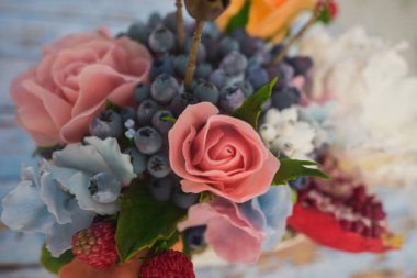 çiçekler küçük bir pot