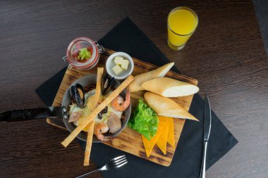 Pasifik Odaya Servis kızartma tavası