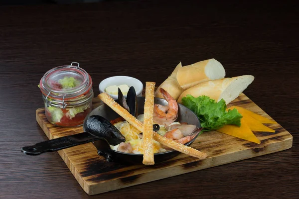 Pasifik Odaya Servis kızartma tavası