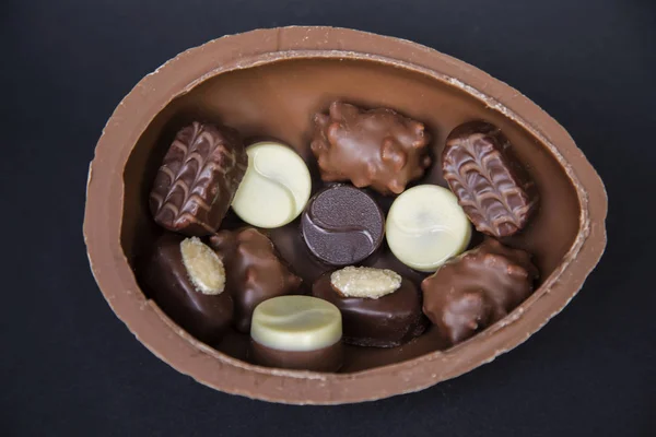 Delicious chocolate truffles pralines — Stock Photo, Image