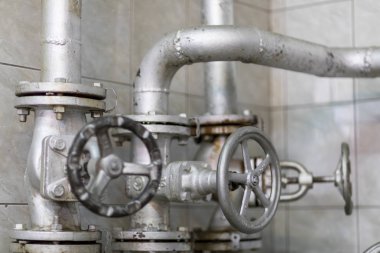 Çelik boru ile kapak kolu