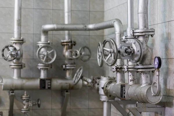 Çelik boru ile kapak kolu