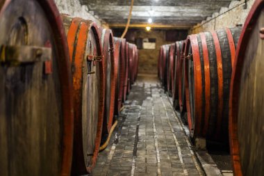 Eski Bodrum şarap varil