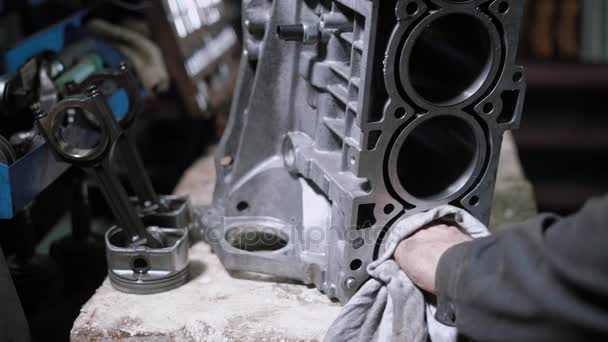車のメカニックの摩擦車のエンジン — ストック動画
