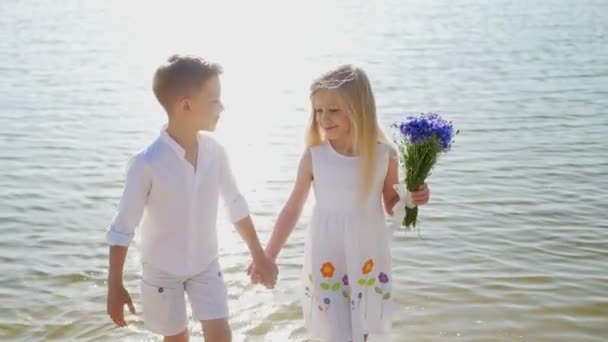 Boy Girl Walking Lake Summer Day Happy Children Walk Pond — Stock Video