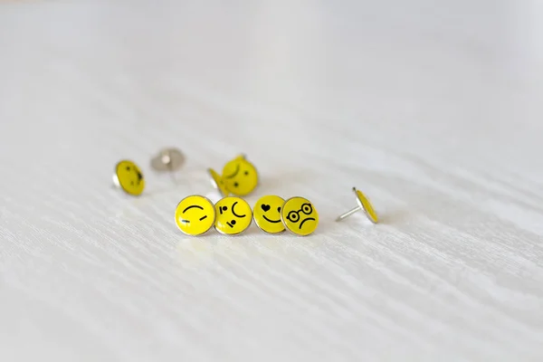 Retro Smiley Face Emoticon Push Pins