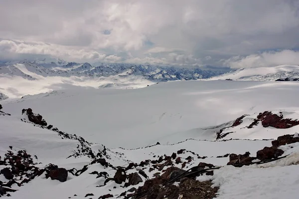 Θέα Από Όρος Έλμπρους Ύψος 3700 Ορειβατικό Σκι Μάρτιος 2020 — Φωτογραφία Αρχείου