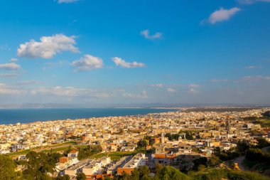 Deniz kıyısında bir Tunus city