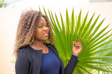 Güzel bir Bayan niteliğine