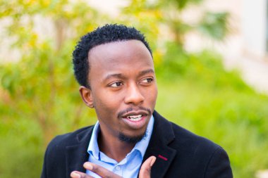 Yakışıklı bir adam niteliğine