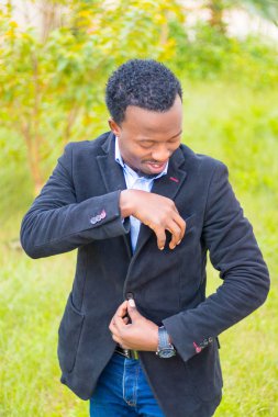 Yakışıklı bir adam niteliğine