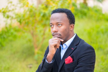 Yakışıklı bir adam niteliğine