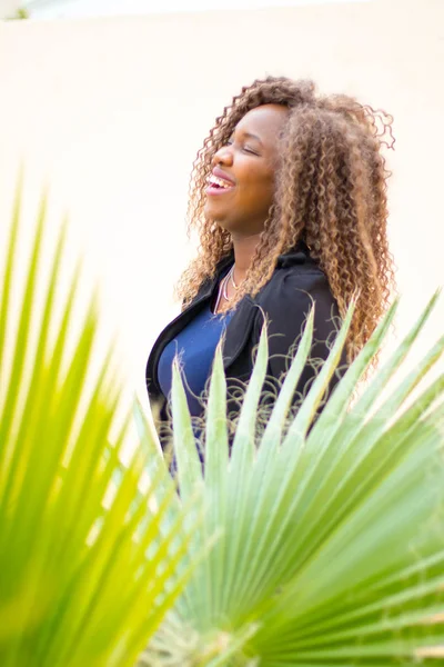 Güzel bir Bayan niteliğine