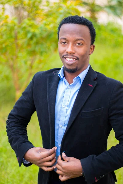 Yakışıklı bir adam niteliğine