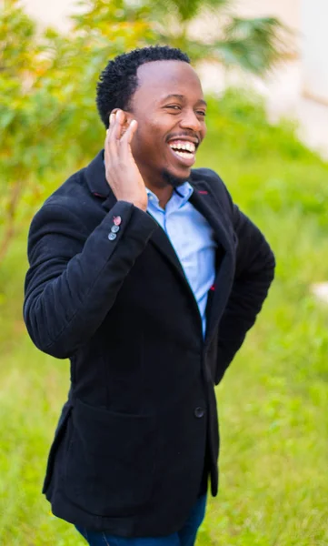 Yakışıklı bir adam niteliğine