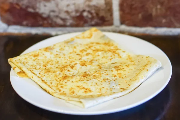 Fotografia di cibo. Frittelle sottili con ripieni — Foto Stock