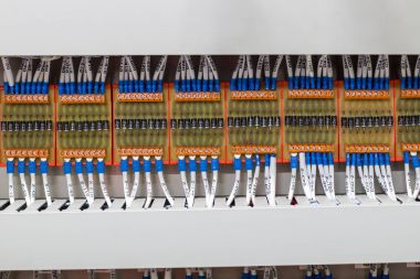 Elektronik modülü için direnç terminal bağlantısı