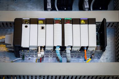 PLC programlanabilir mantık denetleyici, Bu resim, iletişim soketi bağlantısını gösterir