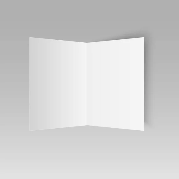 Carte de vœux d'invitation blanche simulée isolée sur fond blanc. Vecteur — Image vectorielle