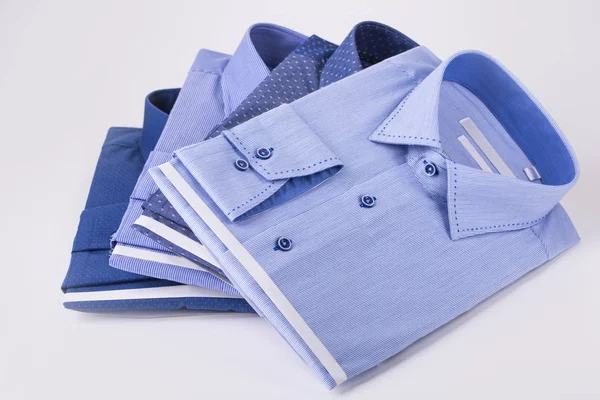 Camisas clásicas para hombre apiladas — Foto de Stock