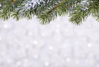 Güzel bir kış arka plan üzerinde parlak top