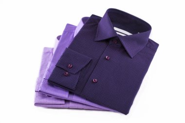 Yığılmış klasik erkek gömlek