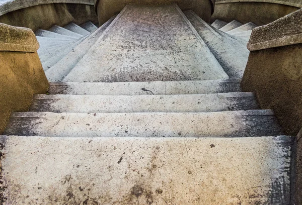 Vista superior de la escalera de Camondo en el distrito de Beyoglu de Estambul — Foto de Stock