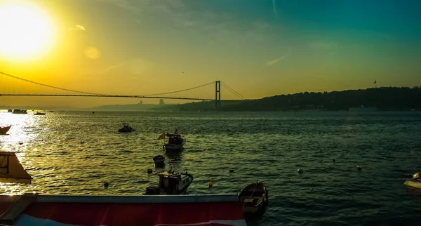 Distant view of Bosphorus Bridge in Istanbul at sunset — Stock Photo, Image