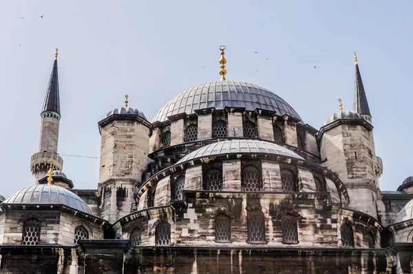 Yeni cami (neue Moschee) in eminonu istanbul, Türkei — Stockfoto