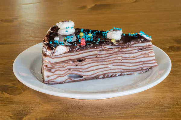 ミルクレープのスライス、「千層ケーキ" — ストック写真