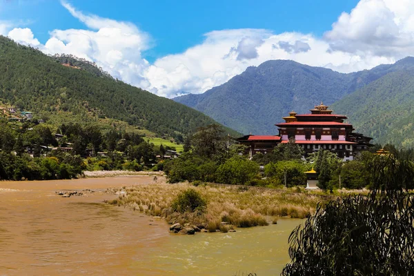 Punakha Dzong Tapınağı (Pungthang Dechen Phodrang Dzong - Büyük Mutluluk Sarayı), Butan. — Stok fotoğraf