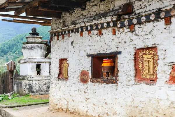 Arquitectura tradicional del templo butanés en Bután . —  Fotos de Stock