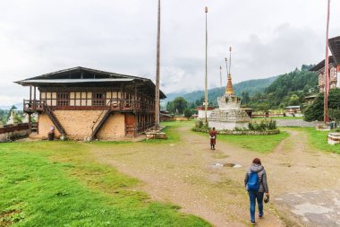 Bumthang, Birleşik Arap Emirlikleri - 13 Eylül 2016: Kurjey Lhakhang (diziniz Tapınağı) Bumthang, Bhutan, Güney Asya