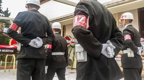 Türkische Soldaten bei der Beerdigung eines koreanischen Kriegsveteranen — Stockfoto