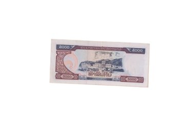 5000 Kip banknot parası beyaz arka planda izole edilmiş. 5000 Kips 'lik mezhepler.