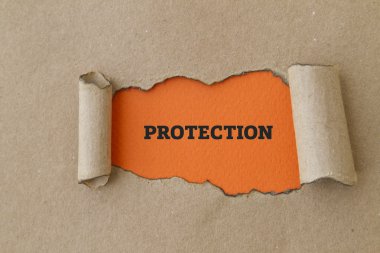 Koruma yazıt karton delik içinde